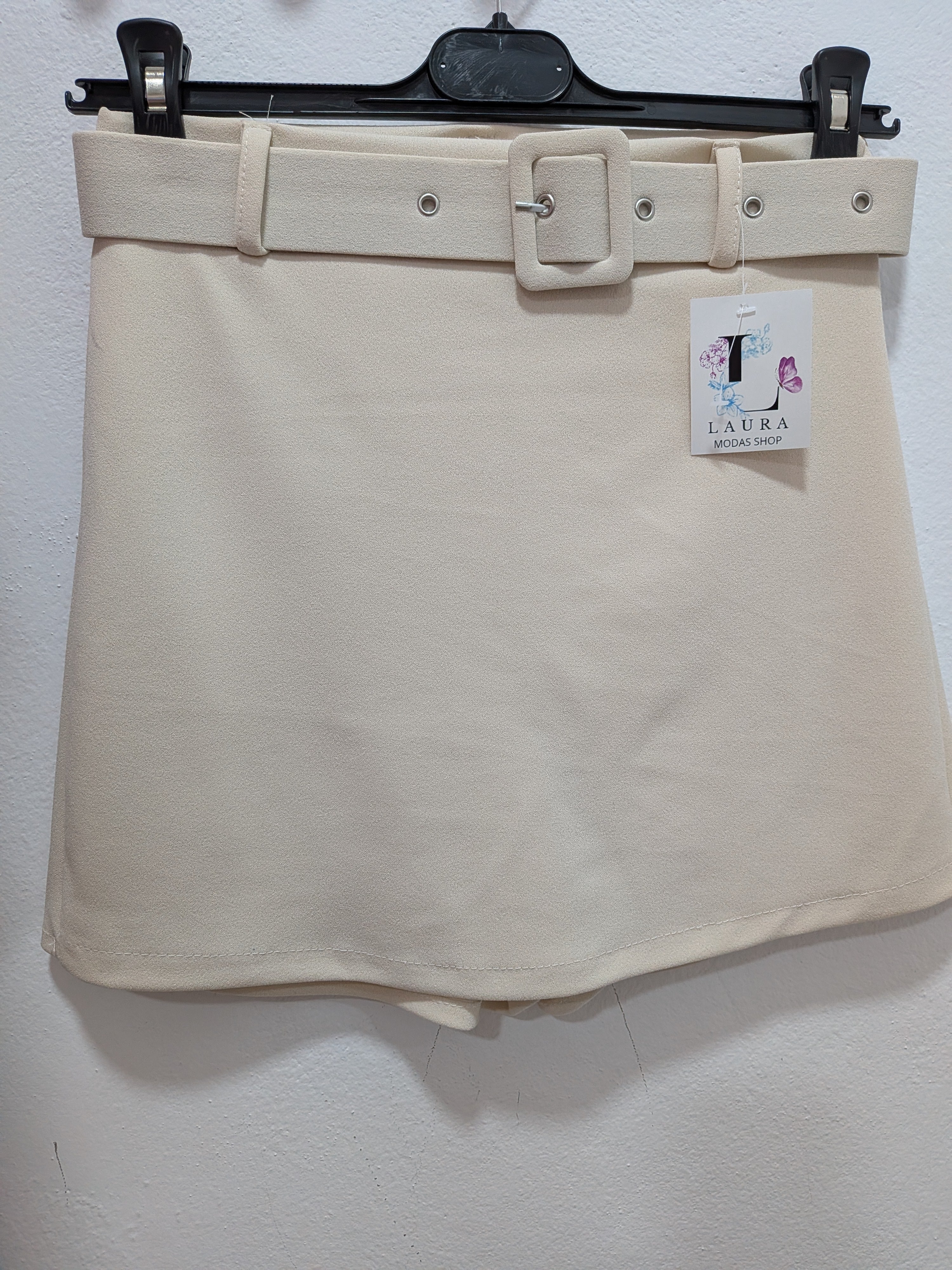 Falda skort