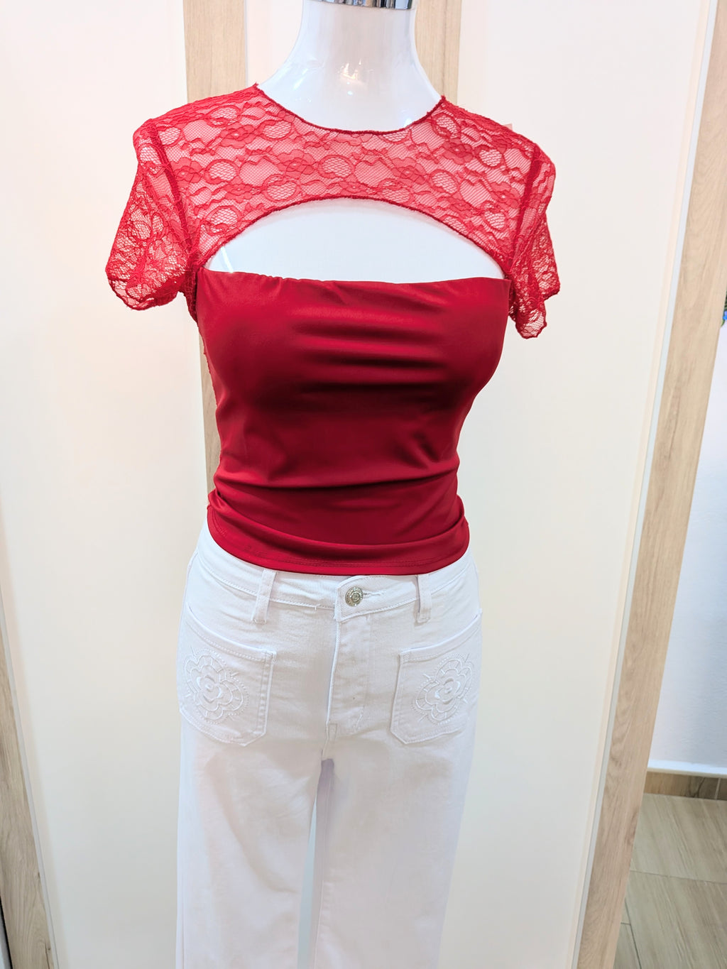Top cut-out