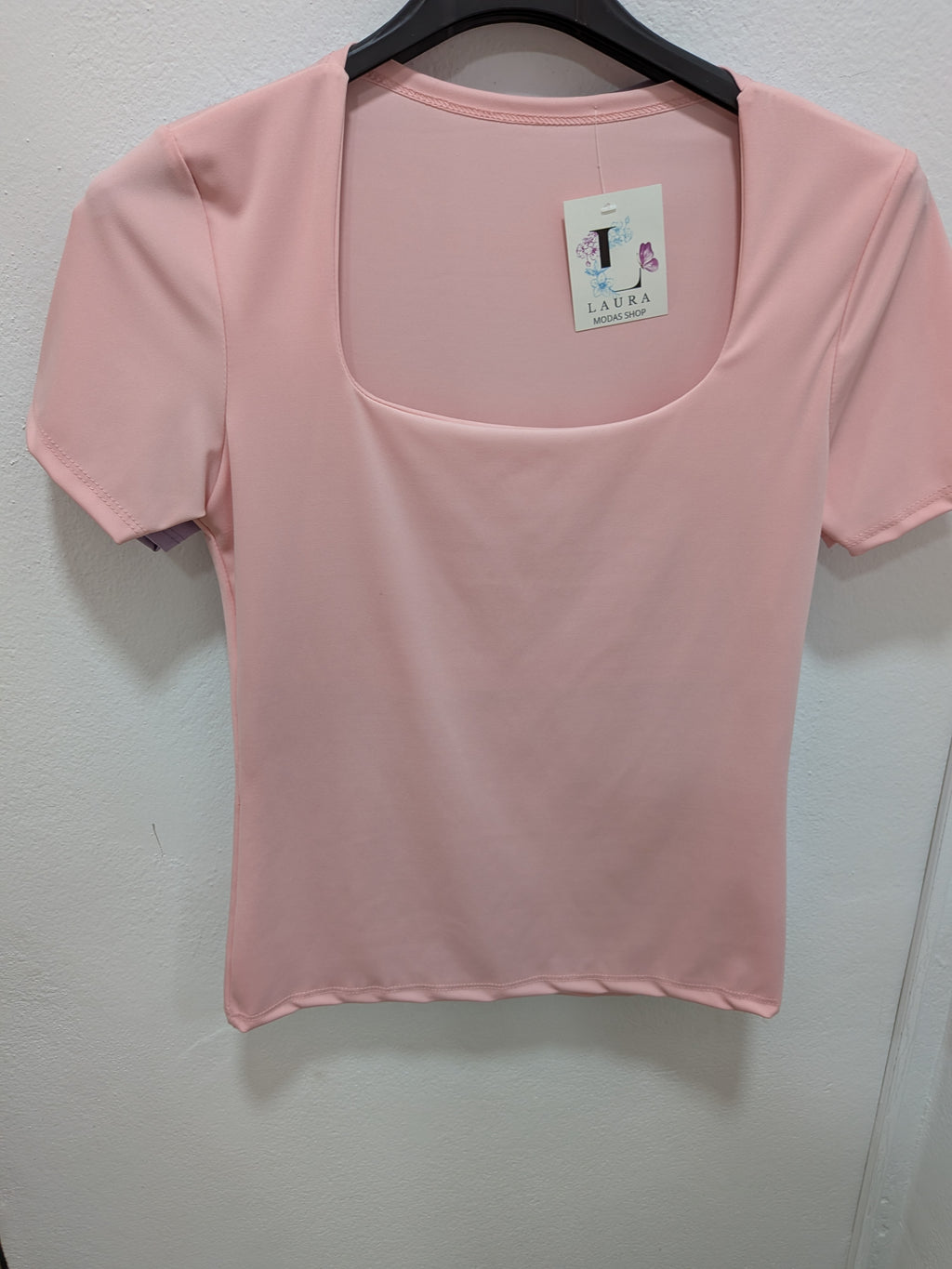 Camiseta cuello cuadrado