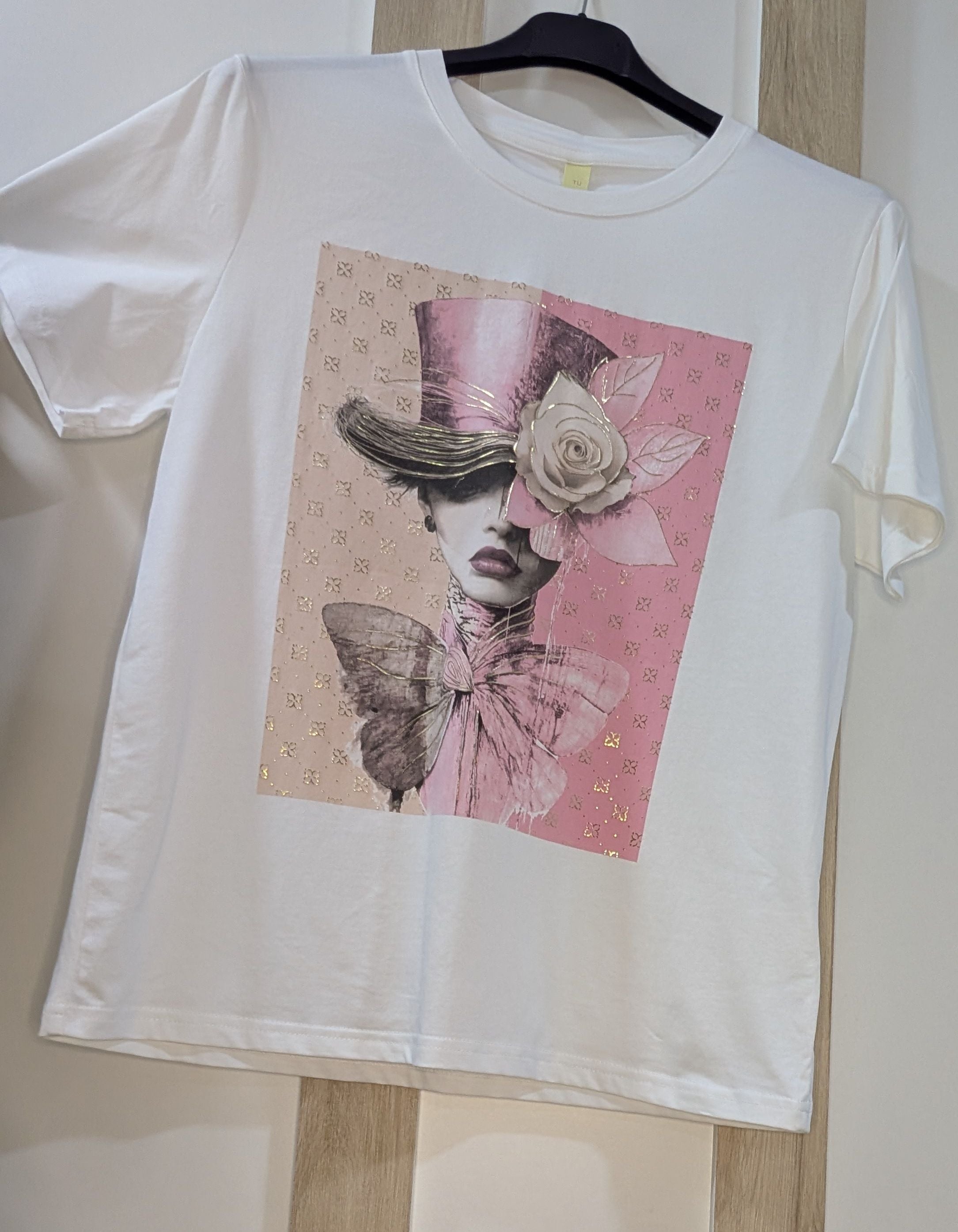 Camiseta Mujer Sombrero